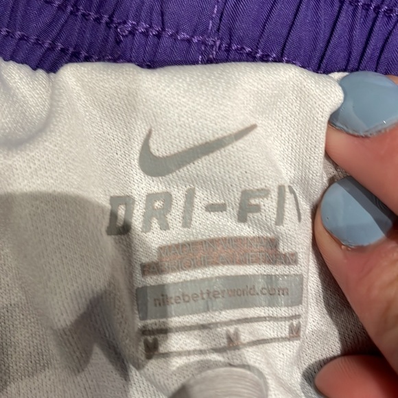 Nike shorts - Picture 3 of 3